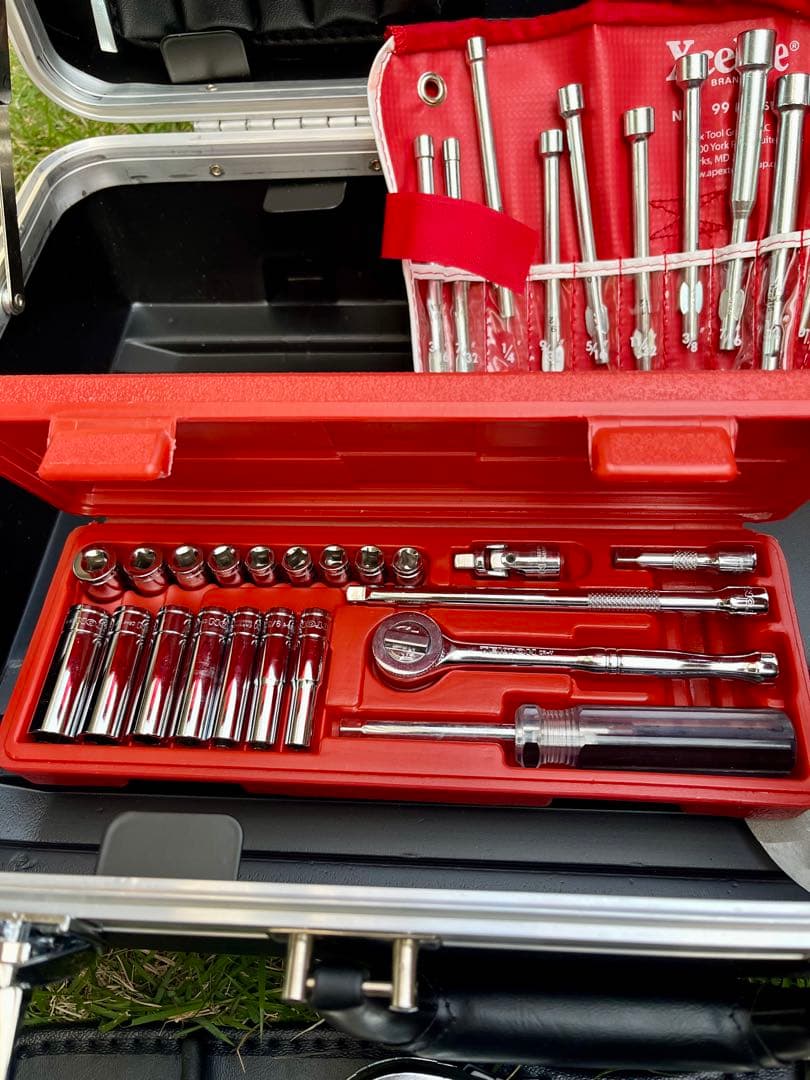 米軍放出未使用品 超希少品 医療機器整備用 100点以上 アタッシュケース付き