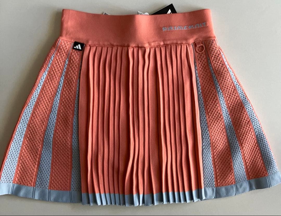 新品タグ付⛳️アディダスゴルフ激カワ　ニット&スカートセット　S