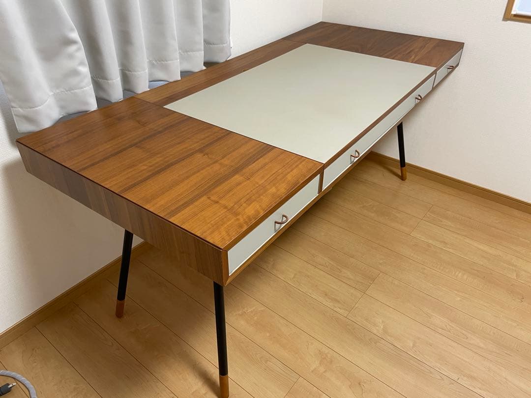 【10月末までの出品】BoConcept Cupertino／クパチーノ／デスク