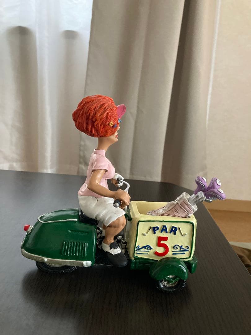 KARE 置き物　フィギュア ゴルフカート