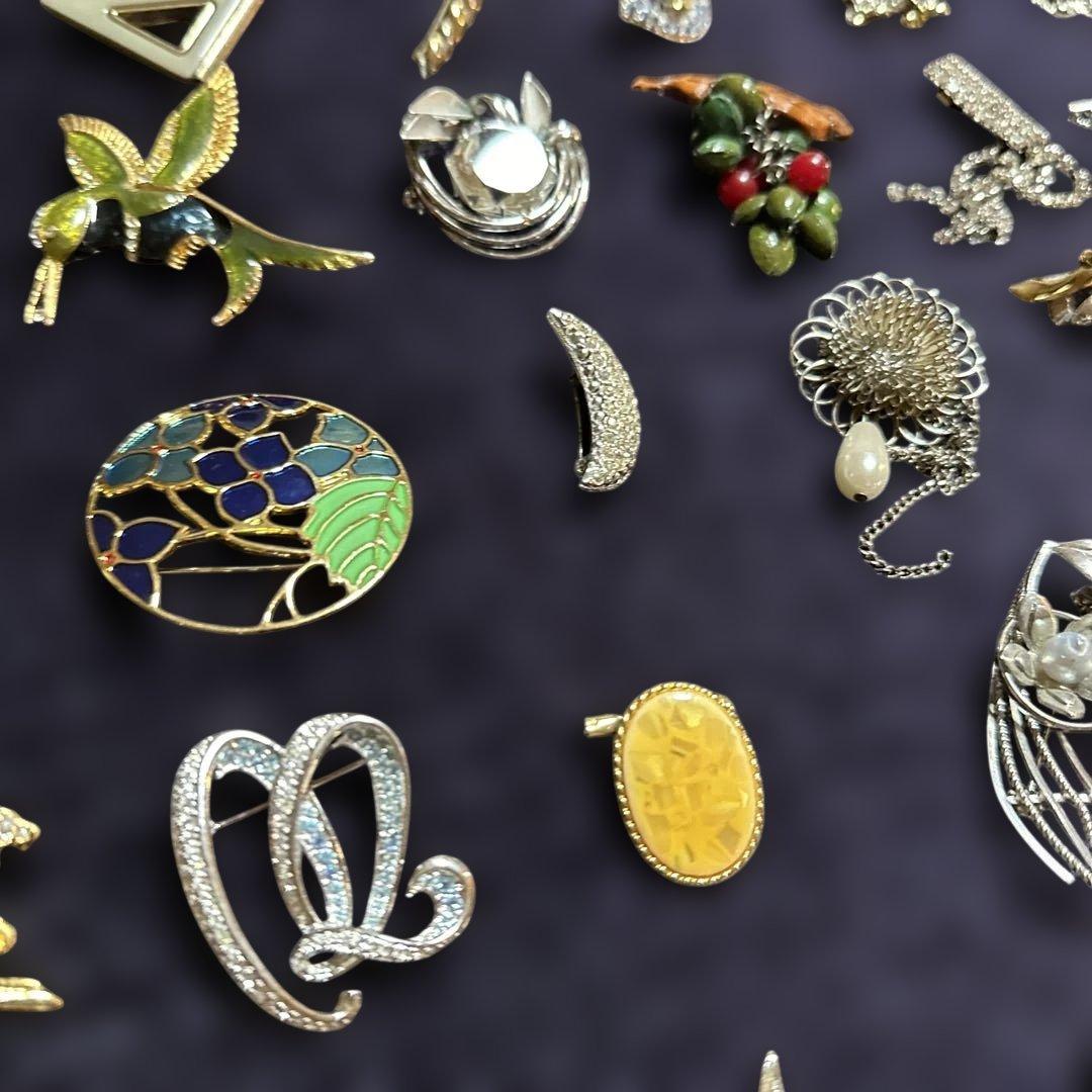 vintage】多様なデザインのブローチセット 130点以上 まとめ売り