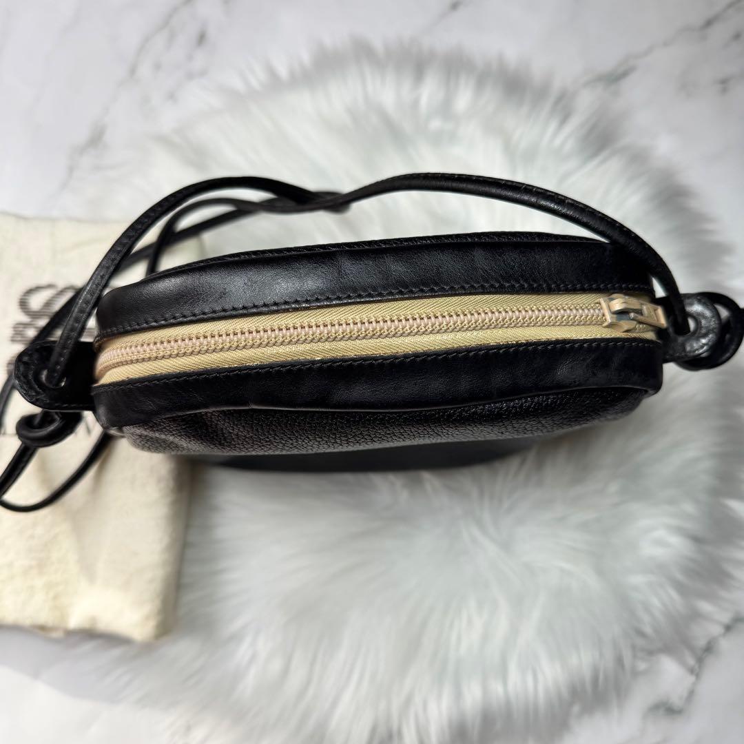 ロエベ loewe アナグラム　レザー　ショルダーバッグ　ブラック　黒