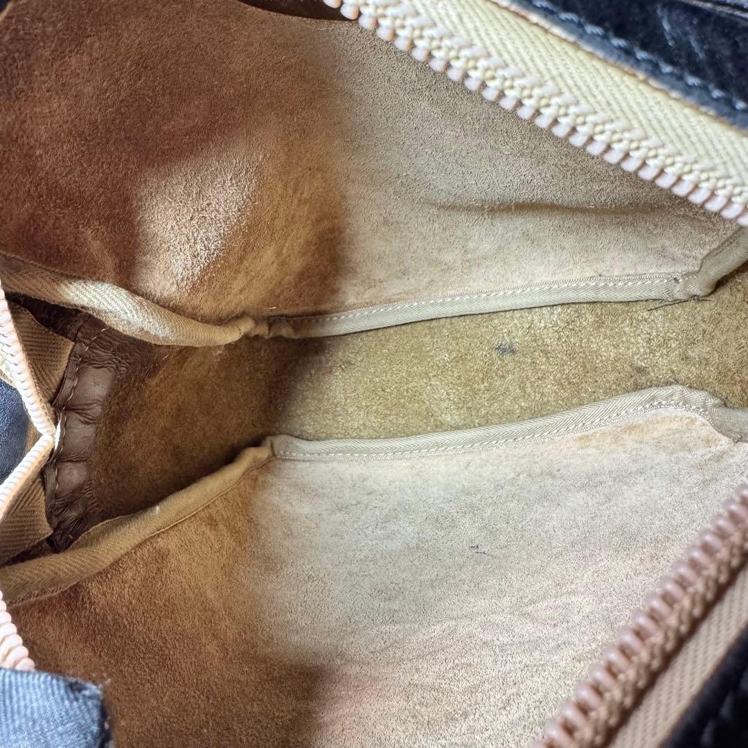 ロエベ loewe アナグラム　レザー　ショルダーバッグ　ブラック　黒