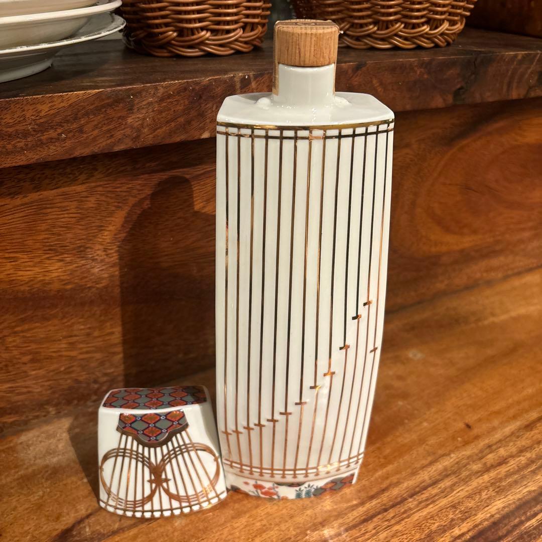 SALE中未開栓】サントリーウイスキー 響 有田焼 琴型ボトル 楽器