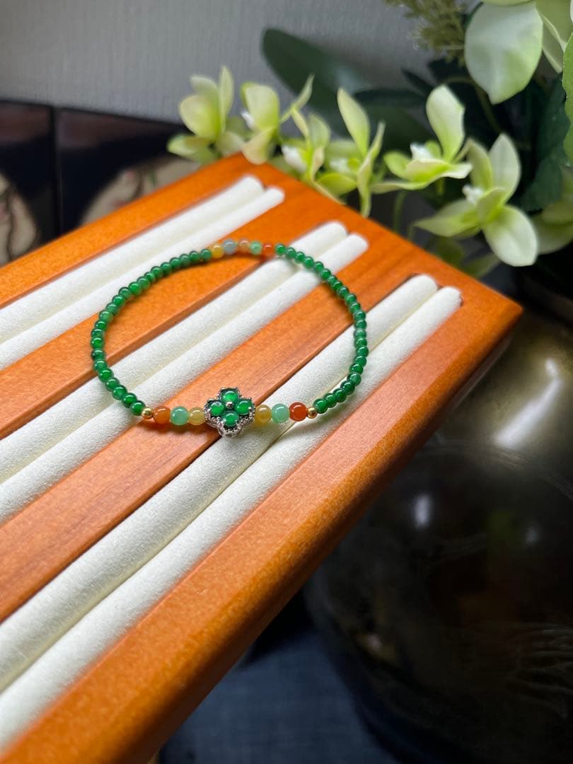 新入荷❣️貴重‼️18kビーズ入り、ロウカン質氷種満陽緑ビーズ&【幸運】四葉草ブレス