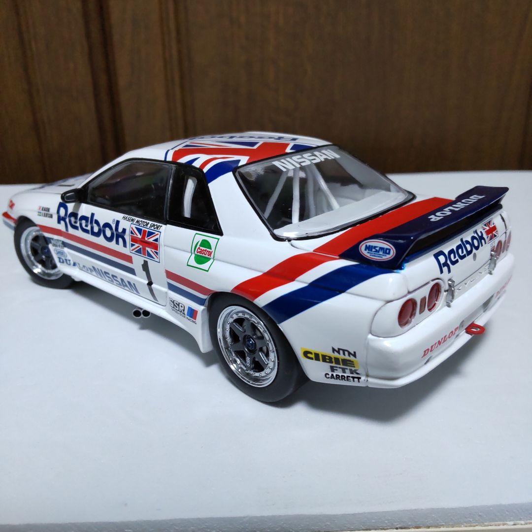 リーボック スカイライン GT-R R32 1/24 トミカ エブロ