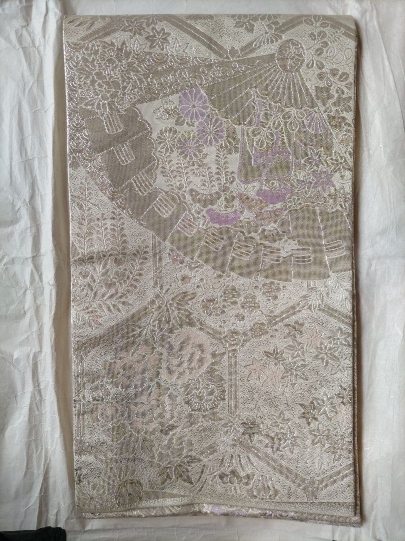 振袖セット 正絹 白と薄紫ピンクの花柄 さが美