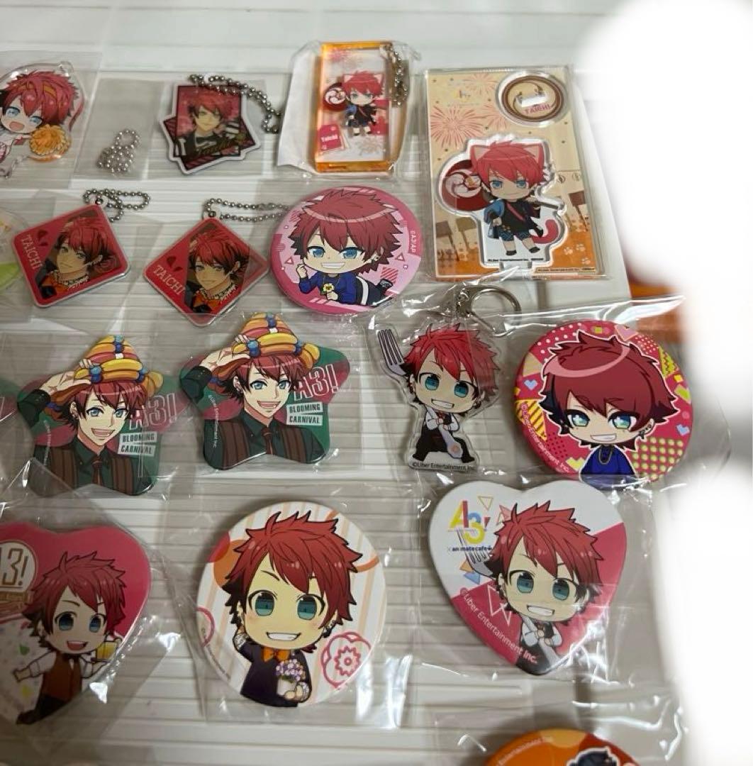 A3!七尾太の缶バッジ、アクリルスタンドのセット