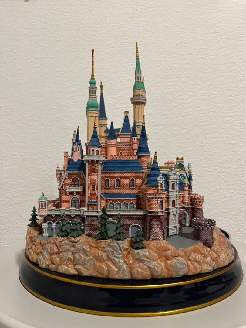 ディズニー　上海ディズニーランド　エンチャンテッド　ストーリーブック　キャッスル