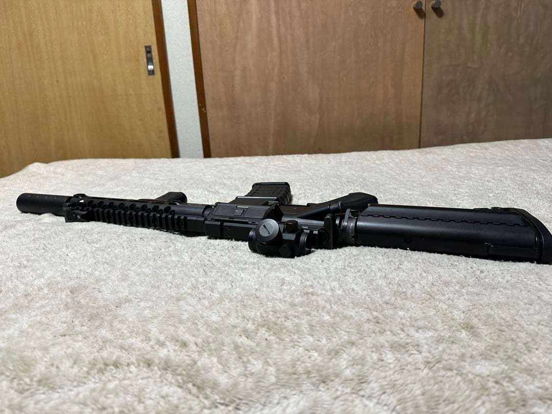 東京マルイ 次世代電動ガン M4A1 CQB-R カスタム付 属品多数