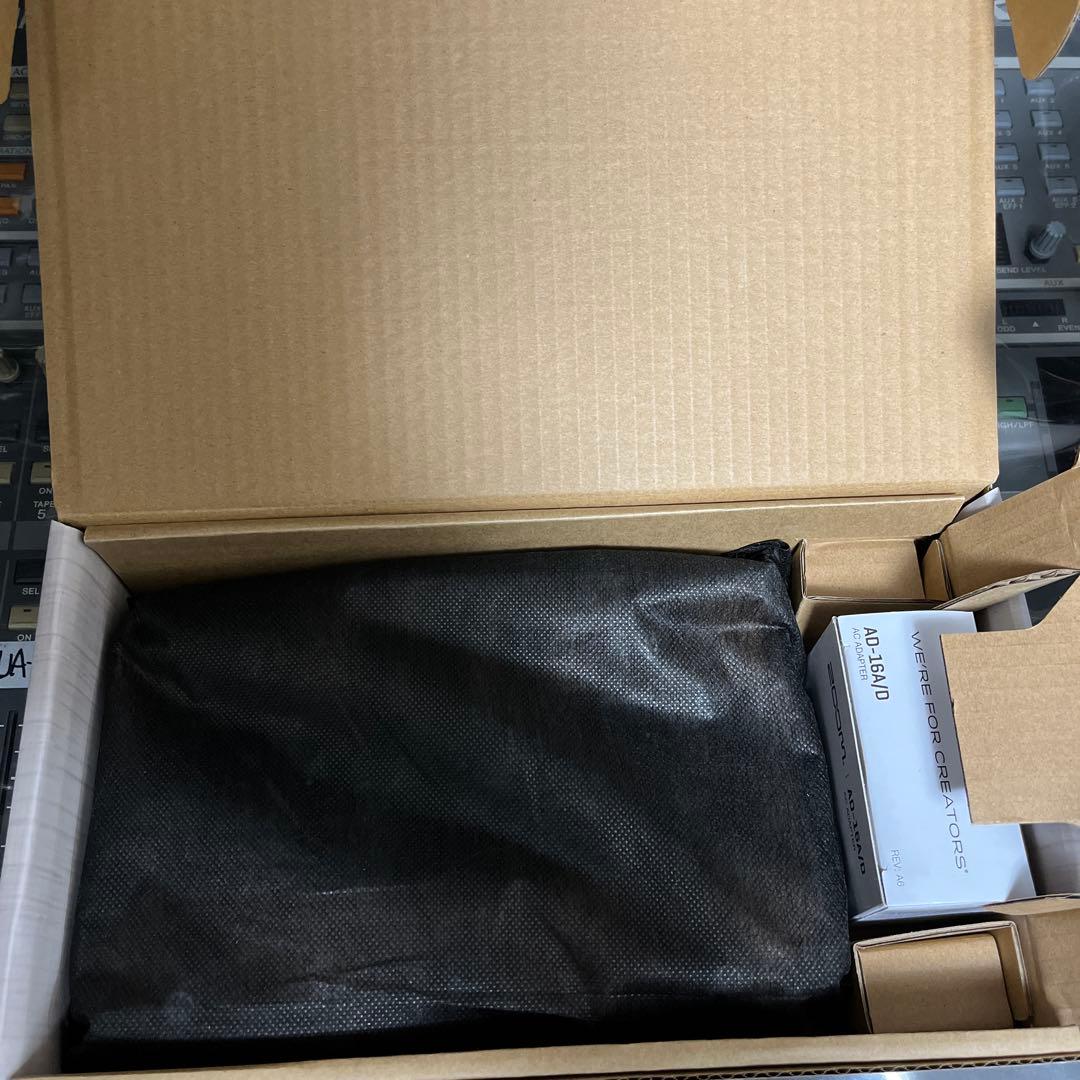 【新品同様】 ZOOM AC-3