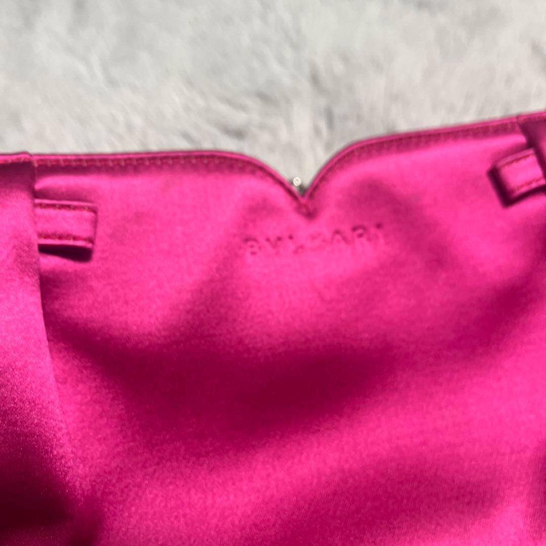 ブルガリ　BVLGARI ピンク サテンクラッチバッグ チェーンストラップ