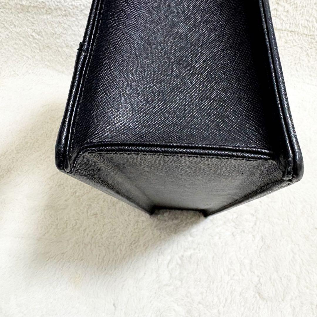 美品　バーバリー　ビジネスバッグ　ブリーフケース　サフィアーノレザー　本革　黒