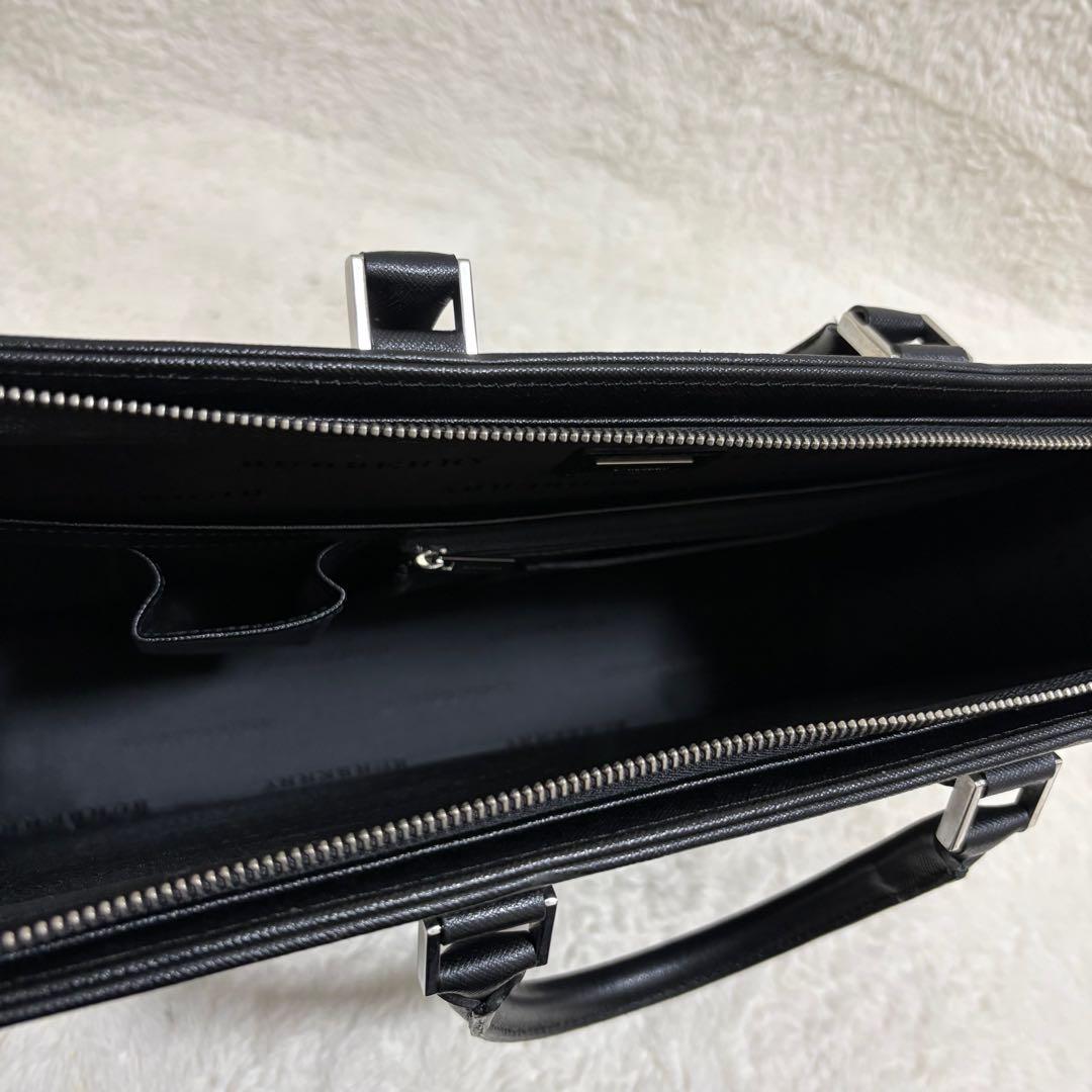 美品　バーバリー　ビジネスバッグ　ブリーフケース　サフィアーノレザー　本革　黒