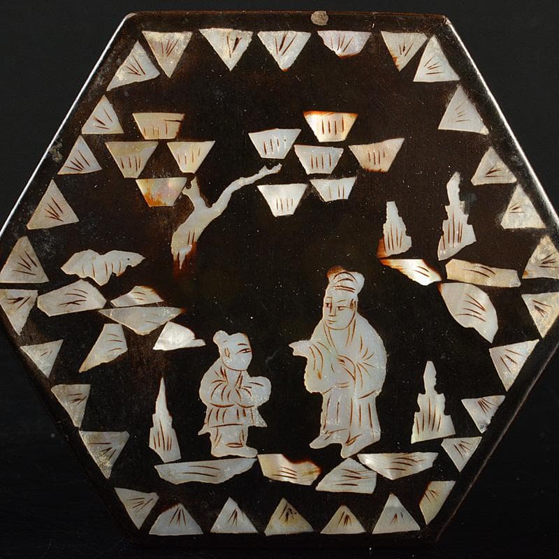 中国　清朝　青花花文鼻煙壷　花瓶　2点　李朝螺鈿装飾六角箱入り　C　R7421