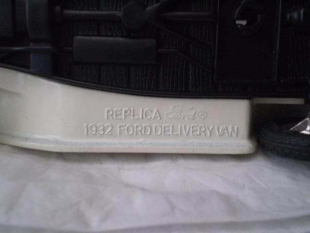 1932' FORD US MAIL Cars 貯金箱。ノベリティ。ビンテージ。