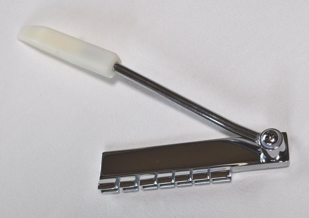 Gibson Maestro Vibrola ロング・レプリカ クローム