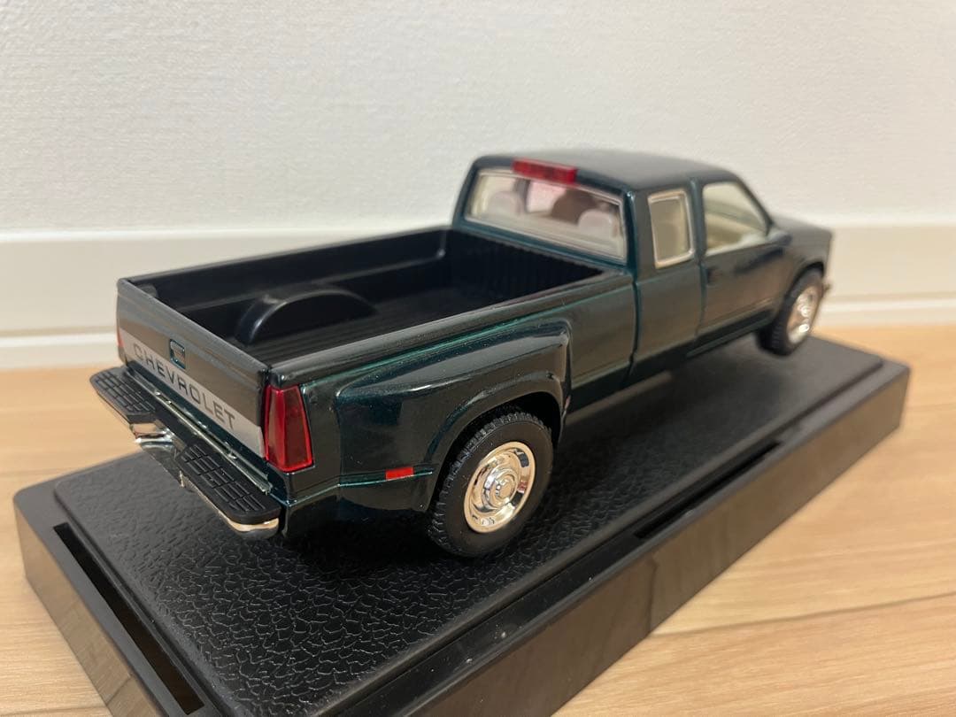 ミニカー 1997 chevrolet c/k pickup 3500