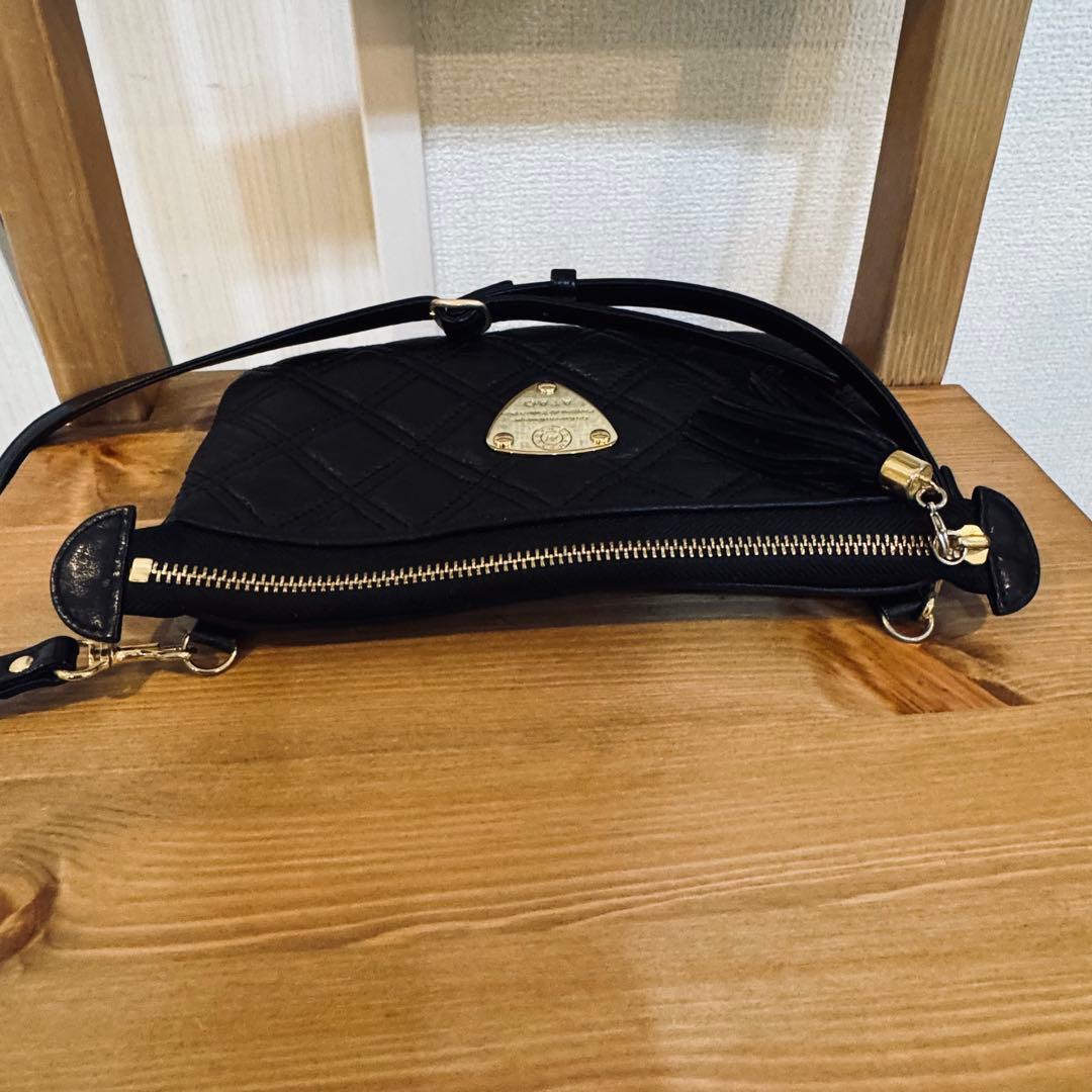 【極美品】ATAO ブーブー キルティング ショルダーバッグ ブラック