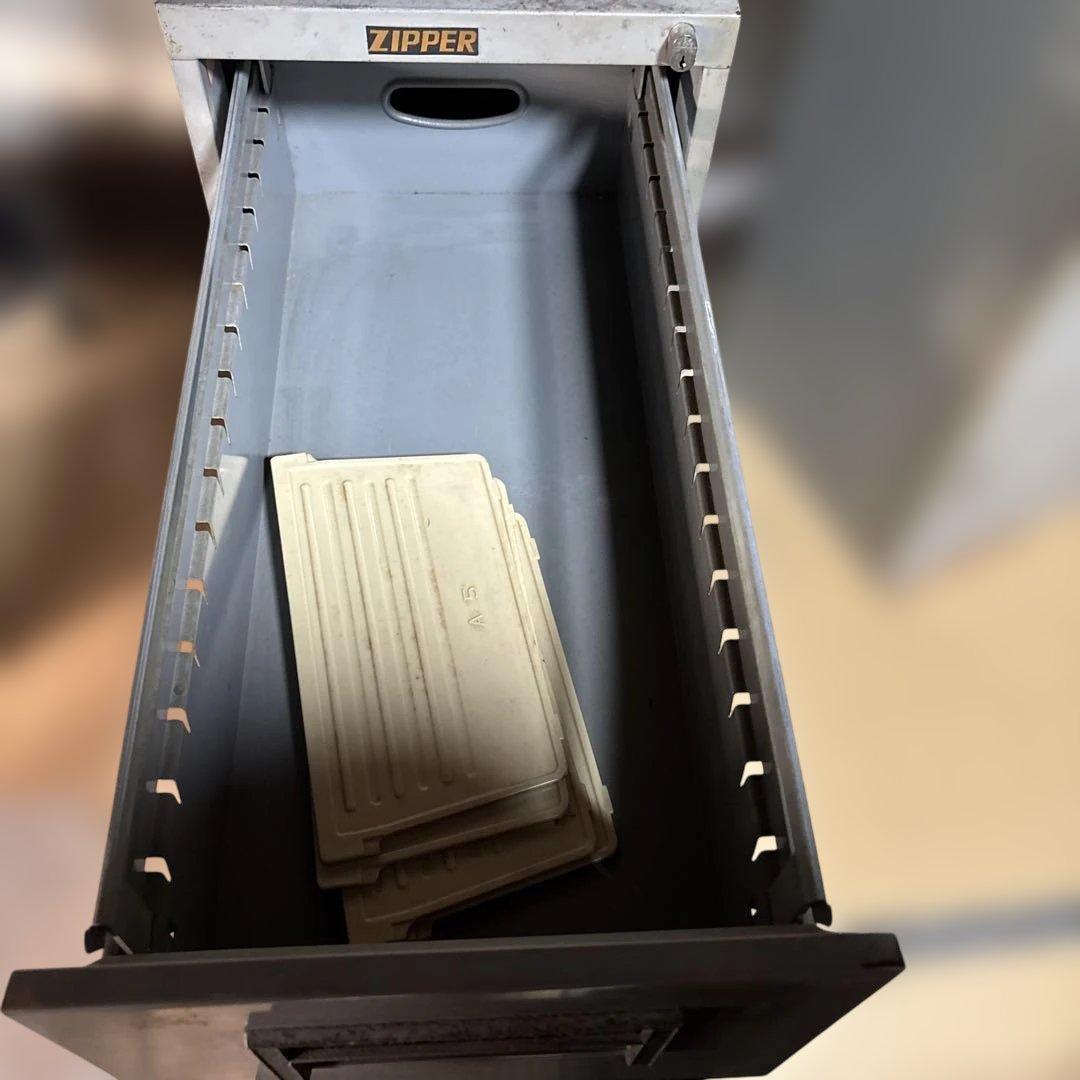 昭和レトロ ZIPPER キャビネット 3段 グレー 鍵無し 時代物 事務・店舗用品