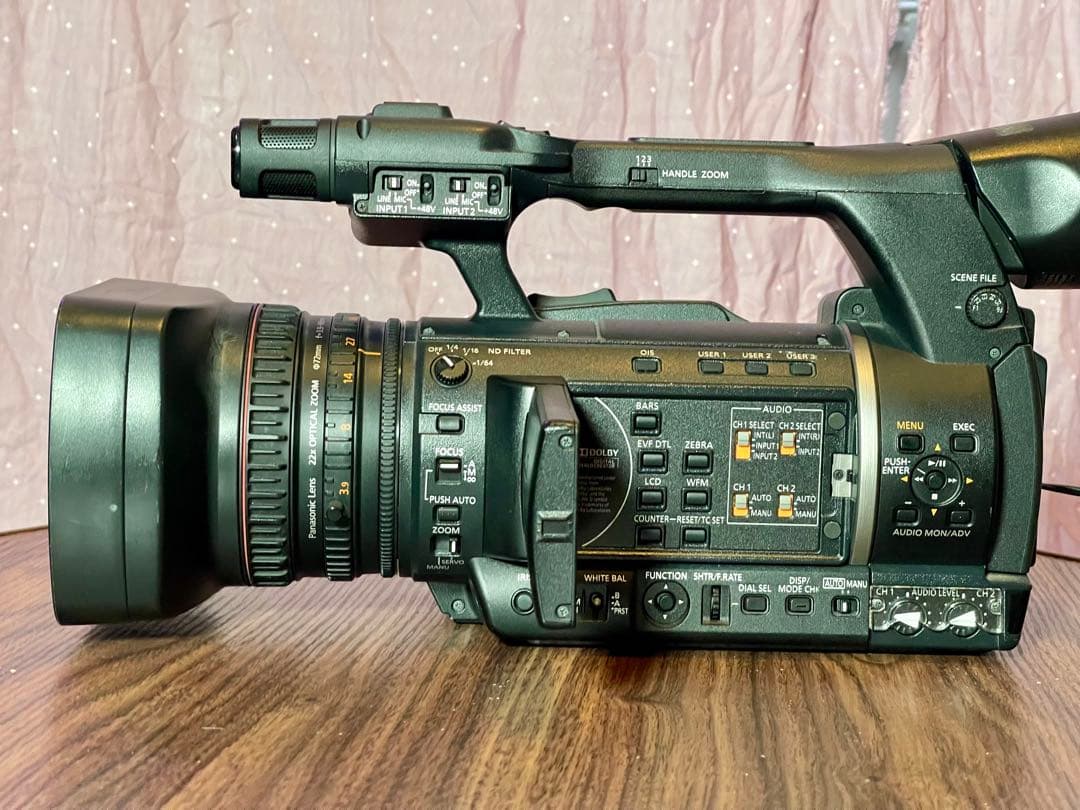 訳ありPanasonic AG-AC160 業務用カメラ バッテリーACアダブタ