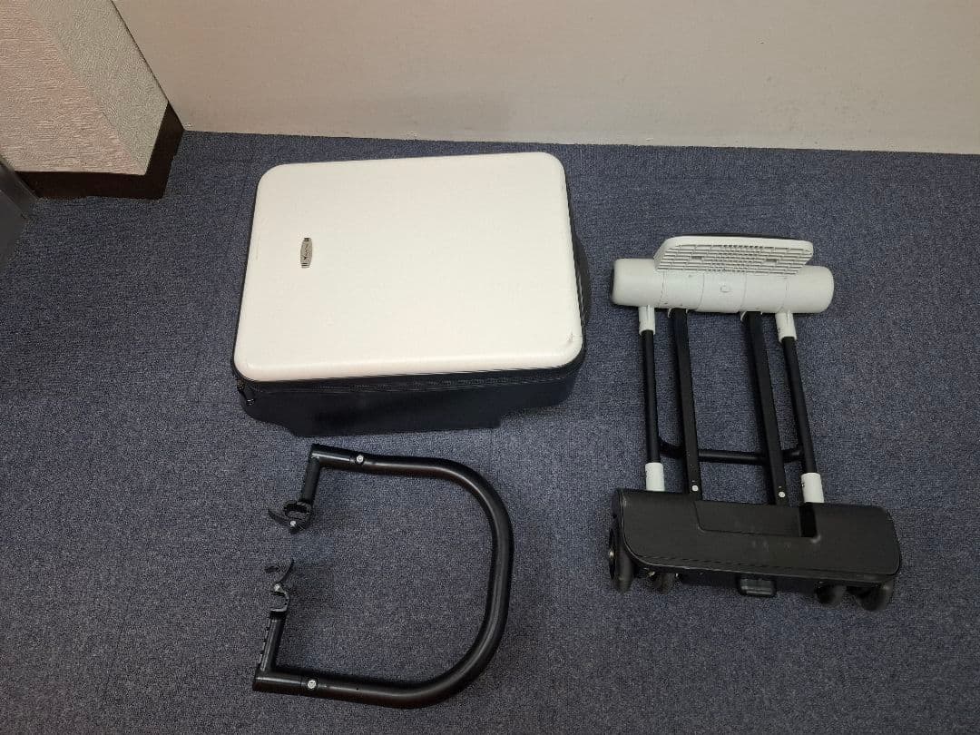 Dudode 子供が乗れるキャリーケース 白×黒