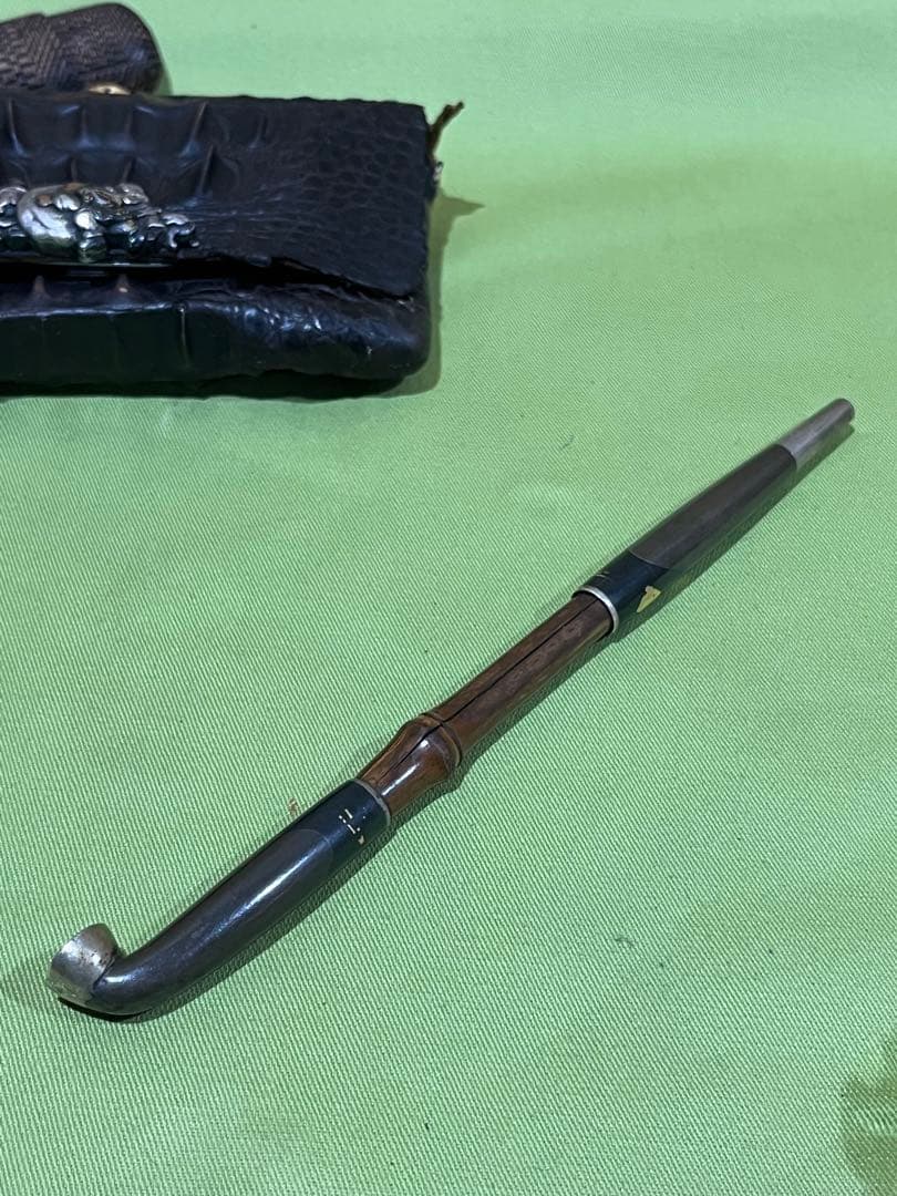 喫煙具 当時物 クロコダイル 煙管入れ 煙管 金銀装飾 - メルカリ