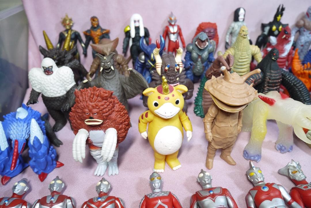 ウルトラヒーローシリーズ500　ウルトラ怪獣シリーズ500　ソフビ95体