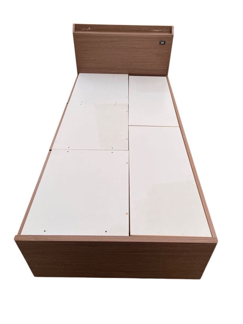 大阪 京都限定 ニトリ ベッドフレーム 収納4つ付き シングルサイズ コンセント