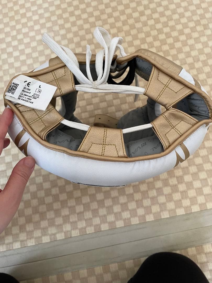 Rival(ライバル)RHG100 ヘッドガード/ホワイト×ゴールド N110