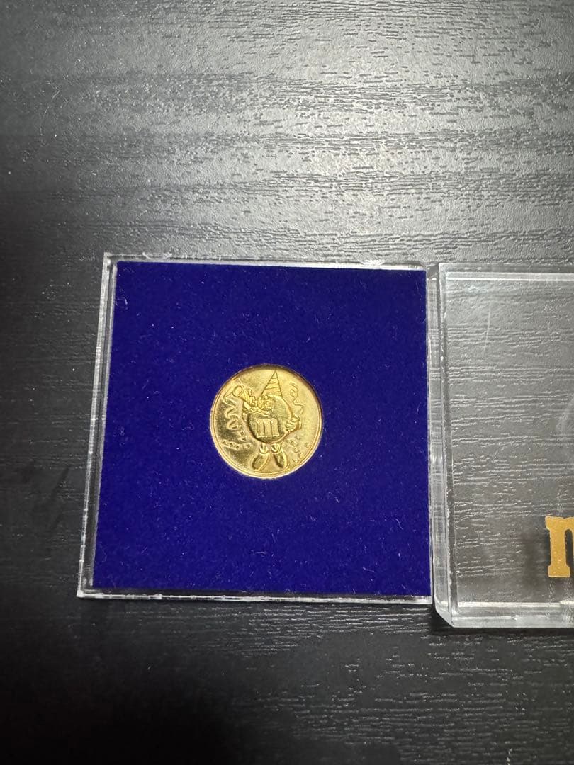 M&M's 純金コイン 50周年記念 - メルカリ