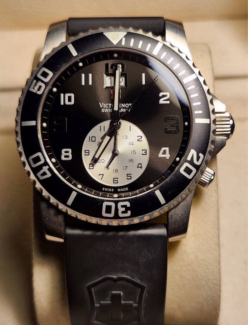 Victorinox ダイバーズウォッチ ブラック　ビクトリノックス　腕時計