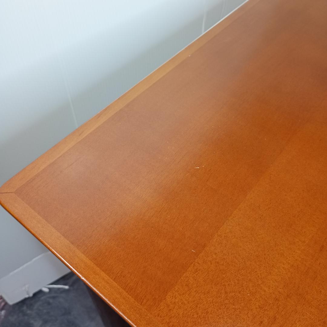 カリモク60ダイニングテーブル　1500,800,700