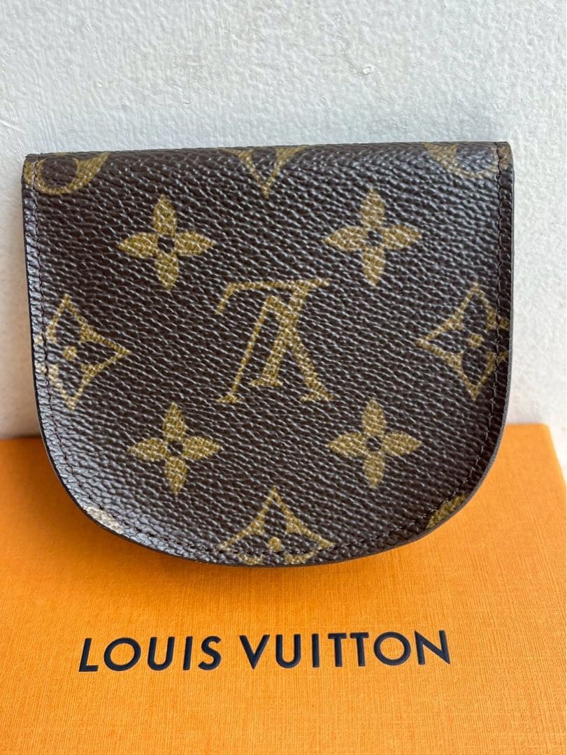 【新品未使用】LOUISVUITTONモノグラム ポルトモネ グゼ ケース