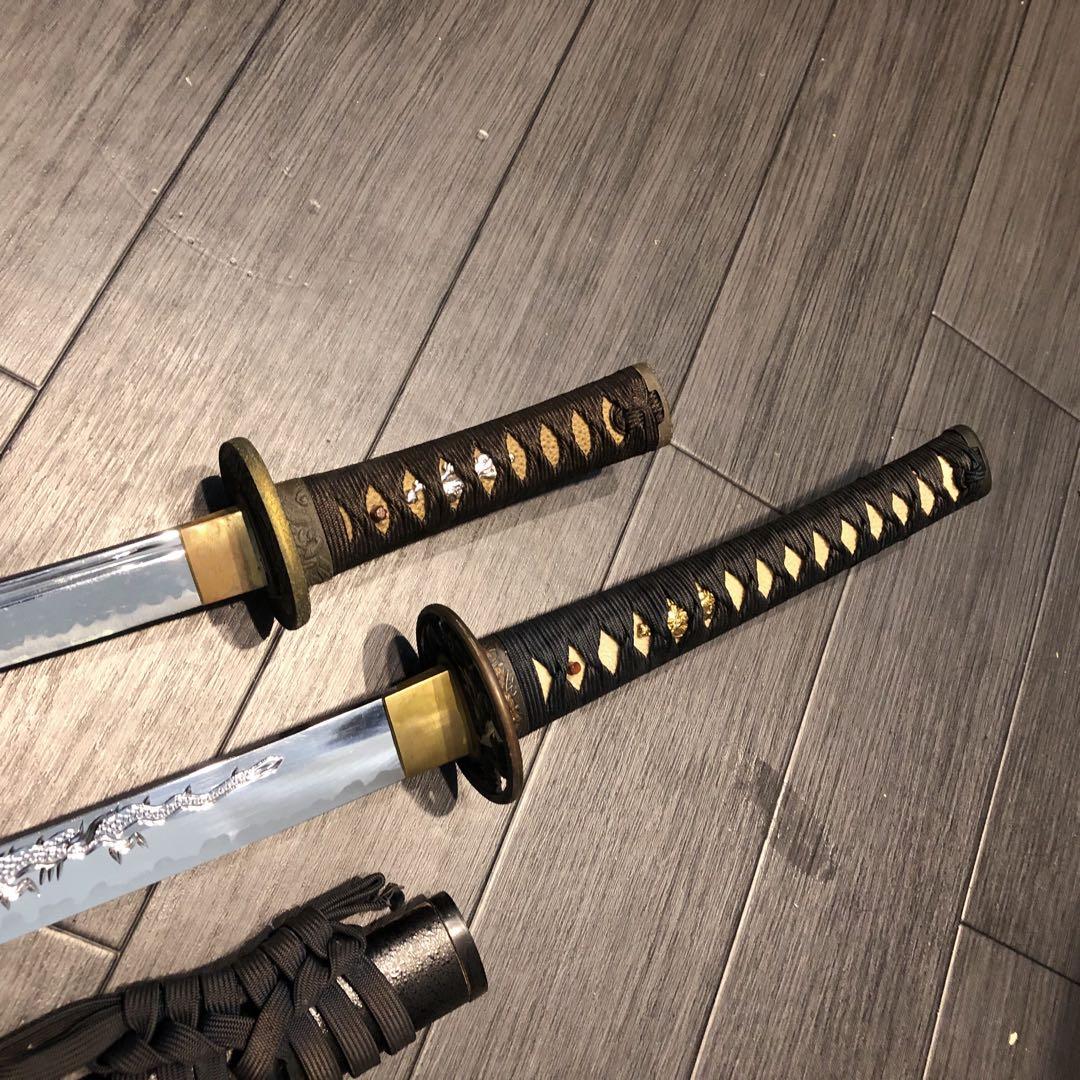 本格模造刀　優刃紋刀身　樋入り　龍刻印　太刀　脇差　大小セット　緑拵え