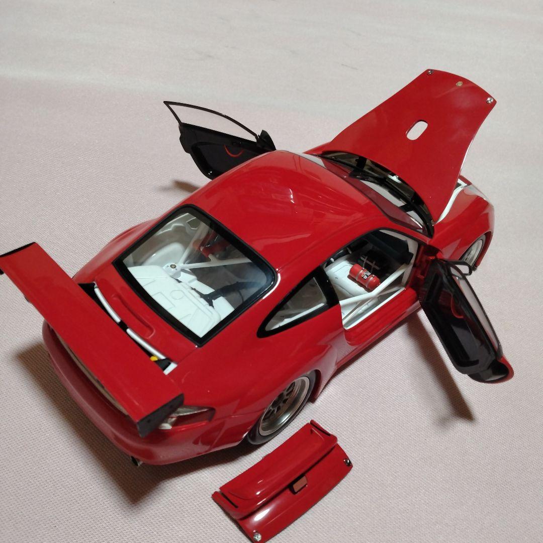 MINICHAMPS ポルシェ 911 GT3 RSR-2004 1/18