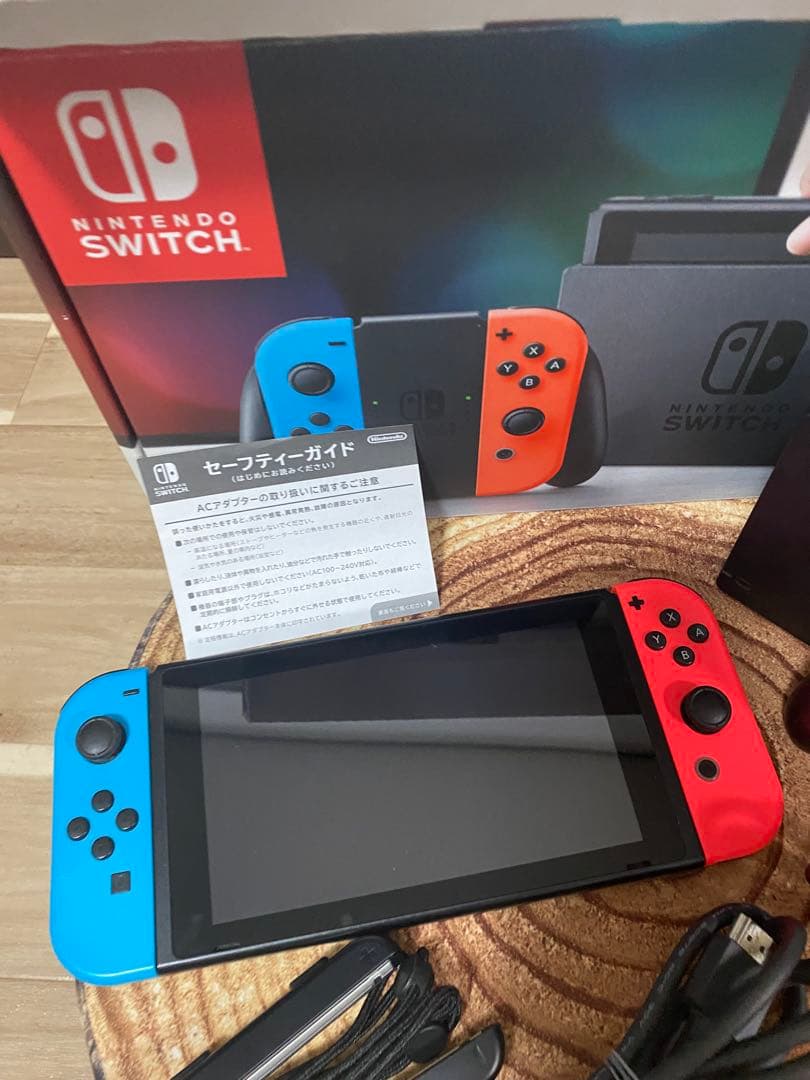 Nintendo Switch ニンテンドースイッチ本体　ネオン 10