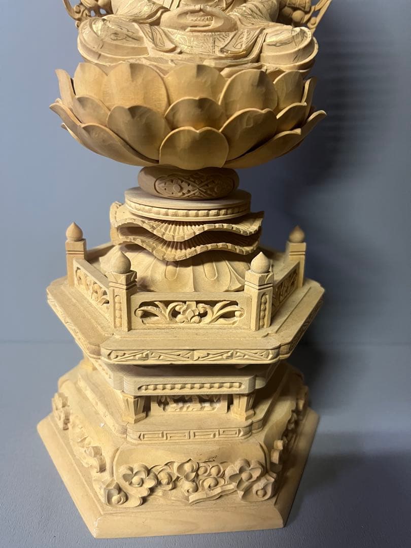 柘植 木彫 座釈迦 六角台座付 唐草光背 金泥書 アクリルケース付 27