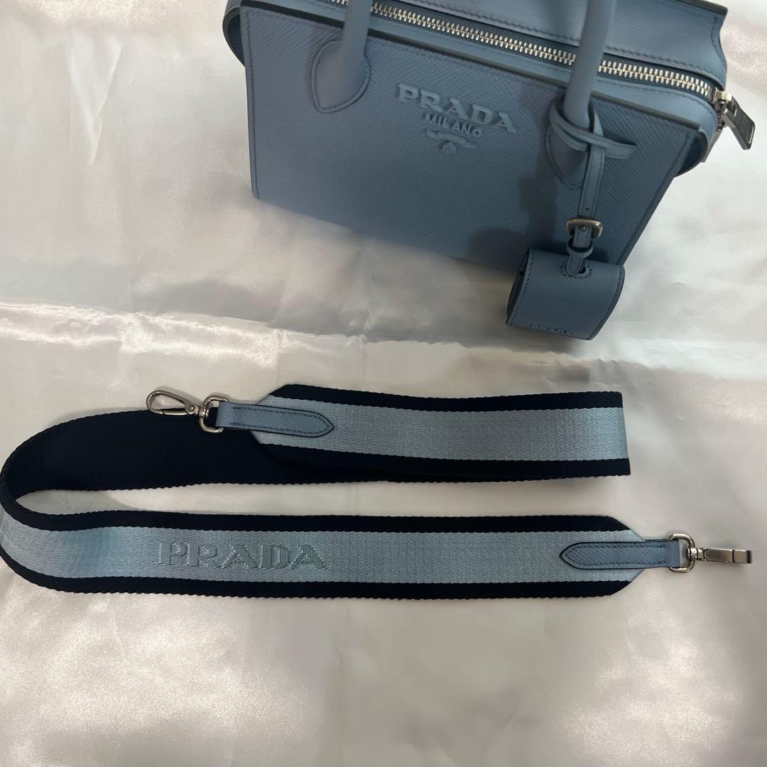 (ゆこ)PRADA ライトブルー ハンドバッグ ショルダーストラップ付き