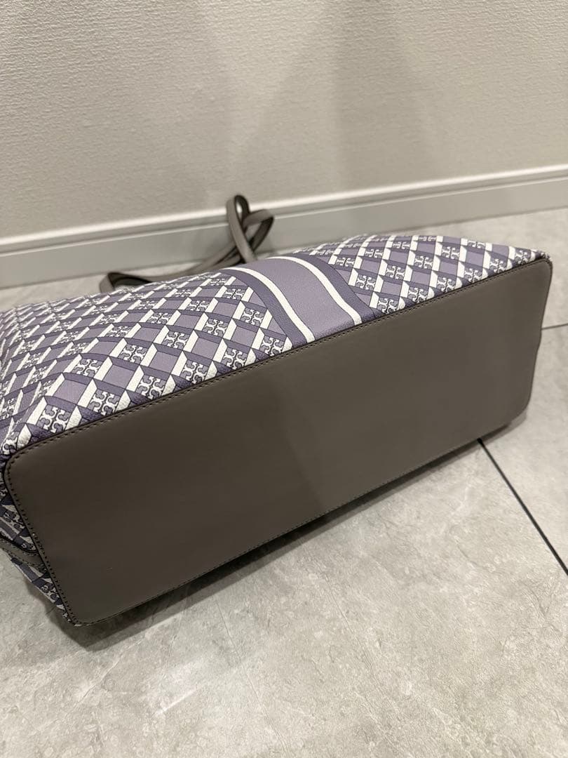 トリーバーチ　大容量トートバッグ グレー チェック柄