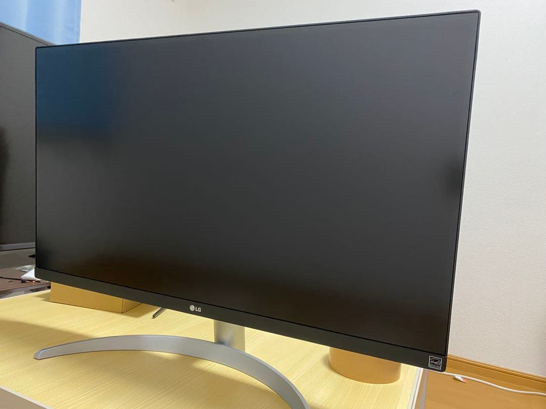 LG 27UP600-W 27インチディスプレイ 27UP600K-W | モニター | LG JP