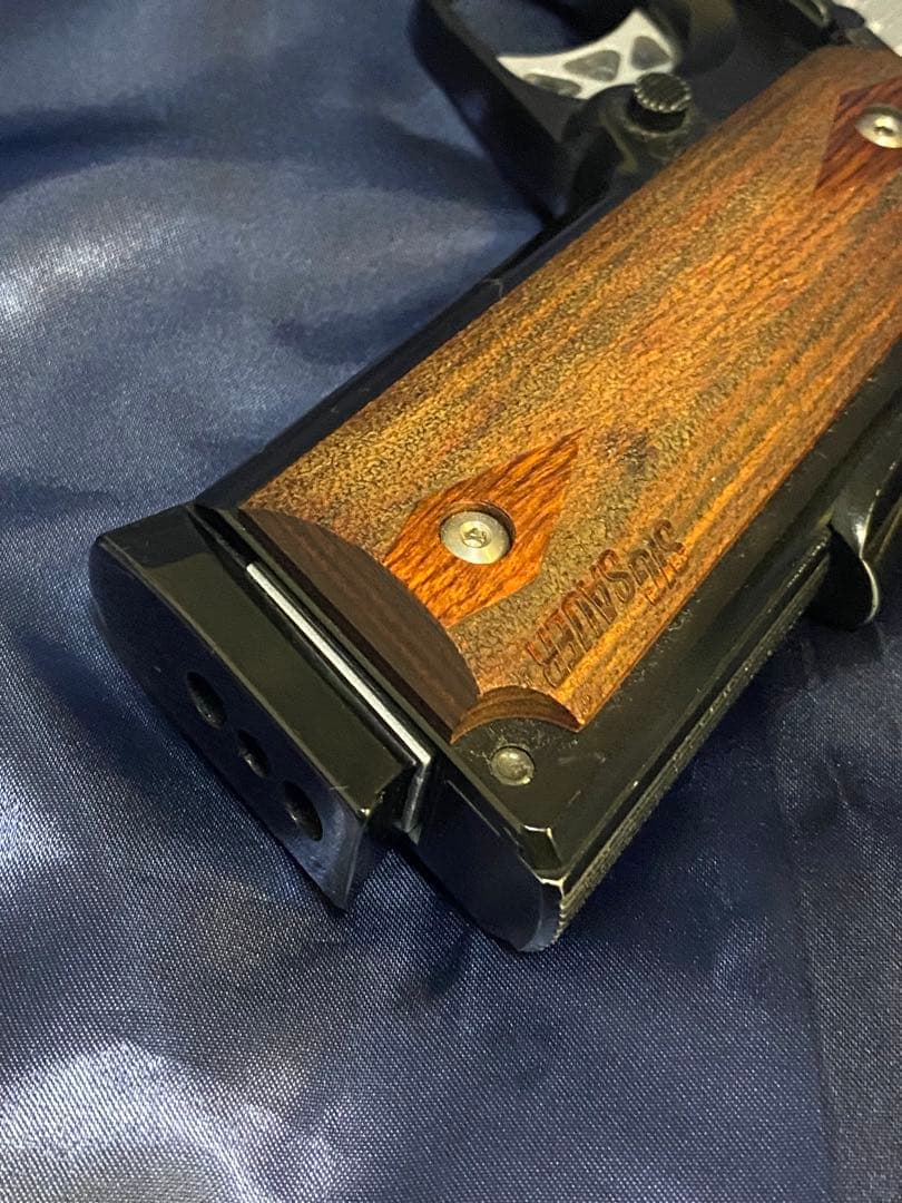 ウエスタンアームズ WA SCW SIG GSR ガスブロ実ウッドグリップ付き