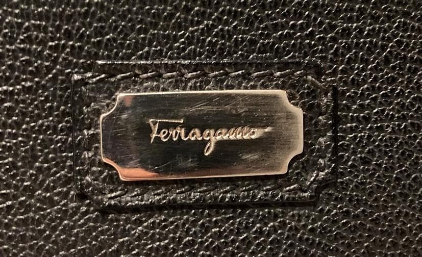 プラハFeragamoフェラガモ(本革)トラベルバッグ 黒