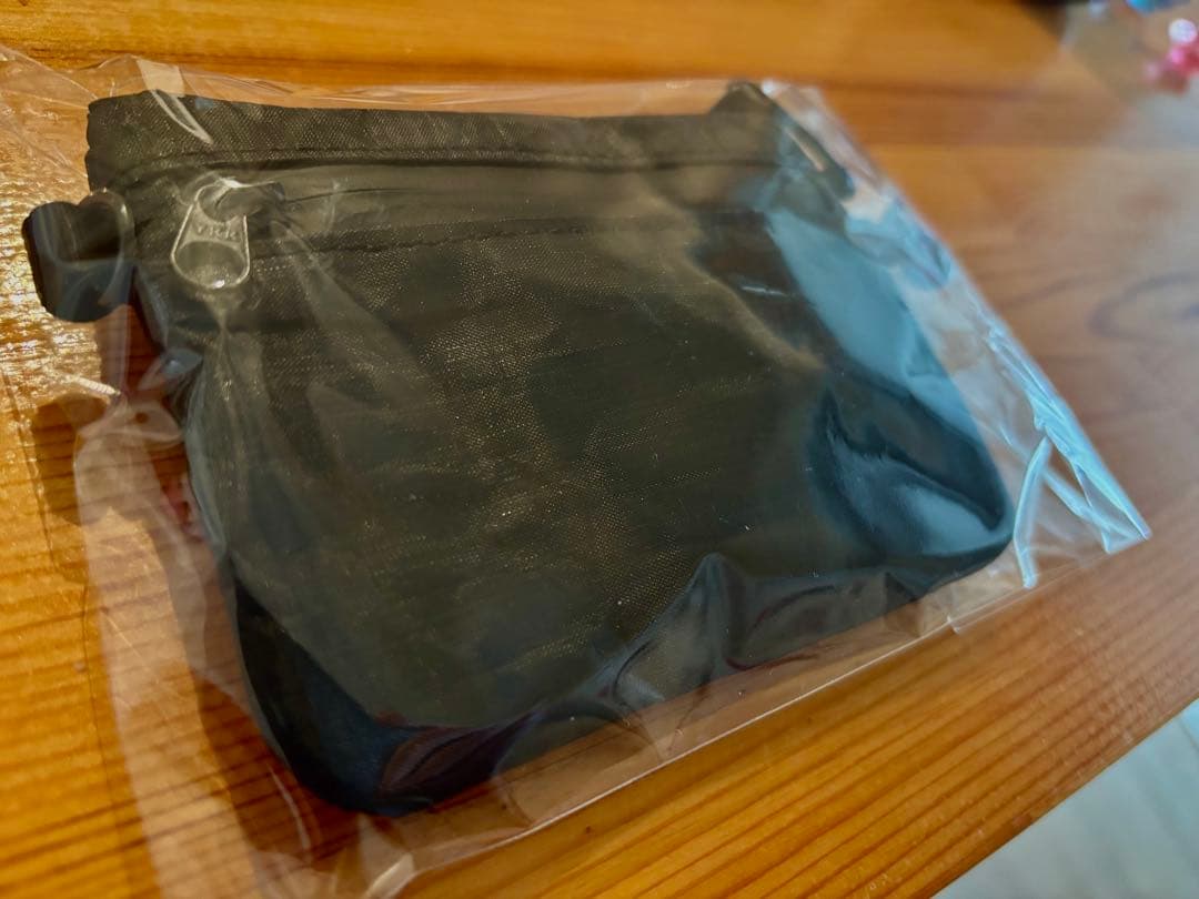 アジパーク　新品未使用 NEXTRAVELER マルチウェイウォレット