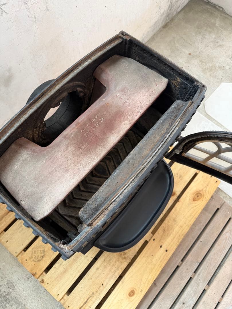 Ｋ 薪ストーブ　ヨツール　Ｆ３　煙突6本二重煙突3本　付属品他　JOTUL