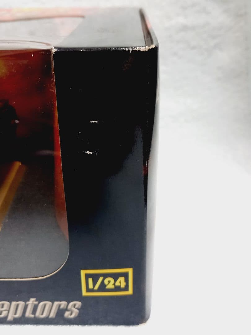 マッドマックス V8 インターセプター1/24ミニカー