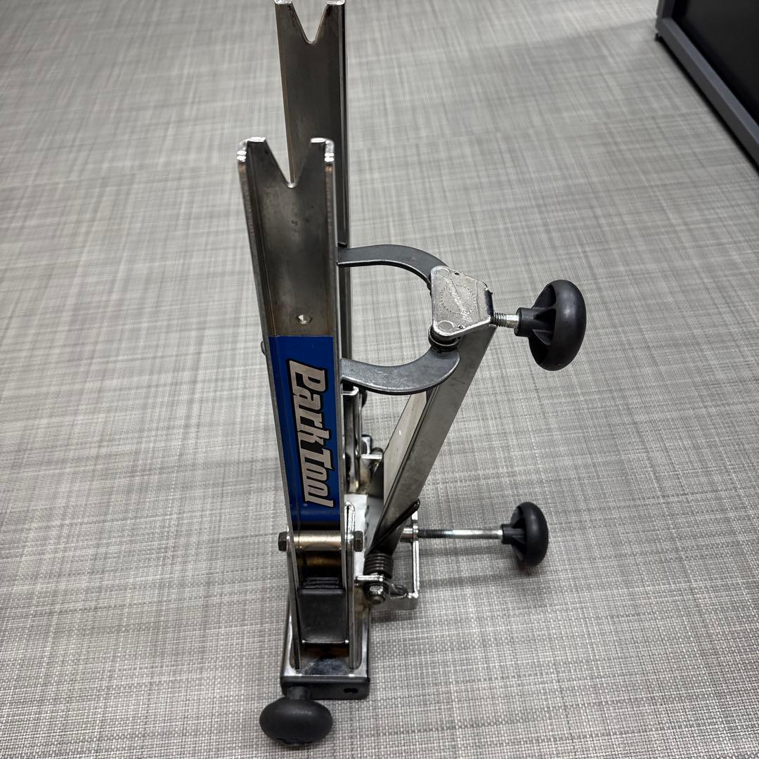 Park Tool TS-2.2振れ取り台