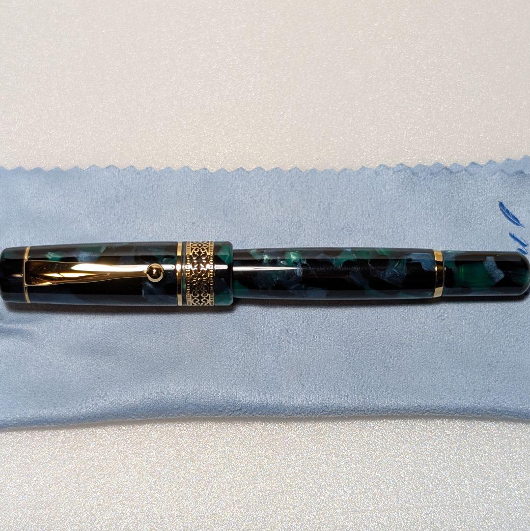Pent 万年筆 シンフォニー エメラルド 森の精霊 F 細字