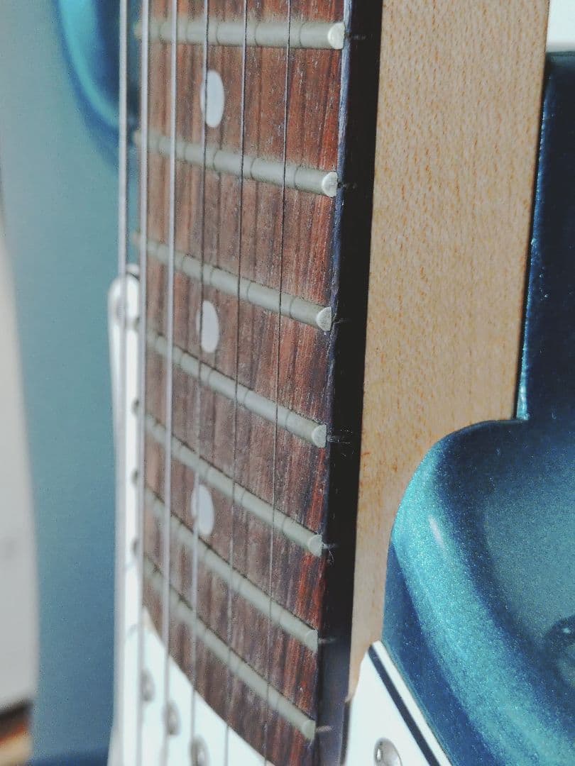 Legend ストラトタイプ エレキギター