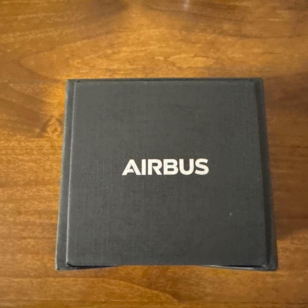 AIRBUS アナログ腕時計 ブラック/オレンジ　24時間